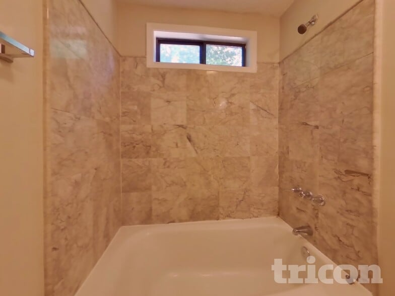 Building Photo - 2280 Lexington Way