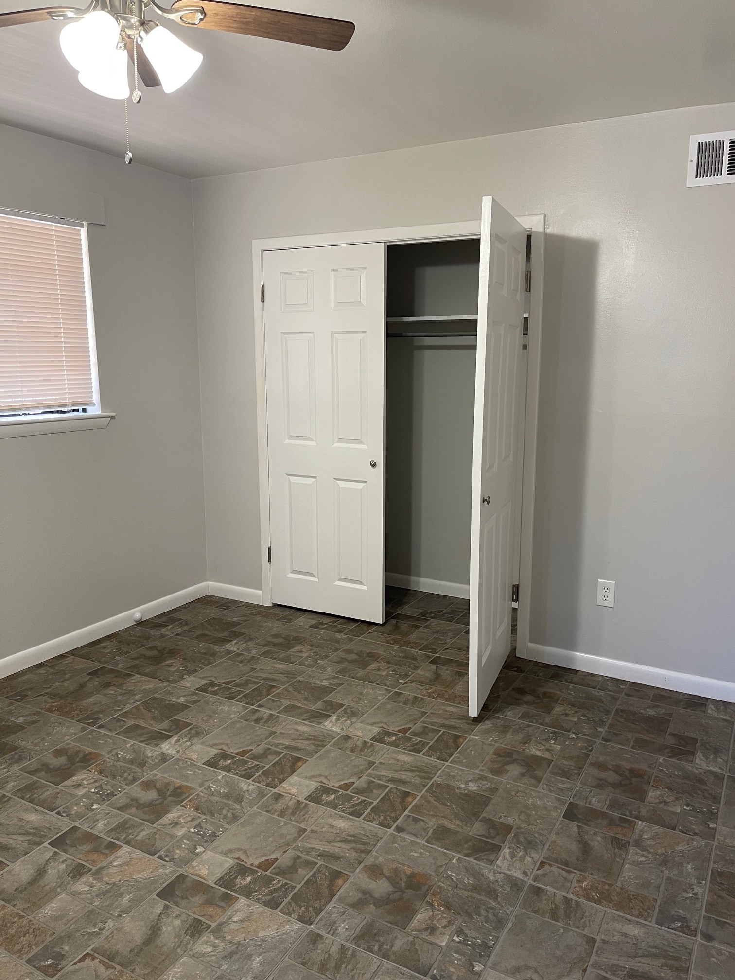 Bedroom closet - 2525 Annunciation St