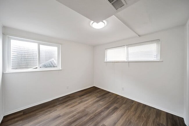 Building Photo - 4144 Bannock Dr