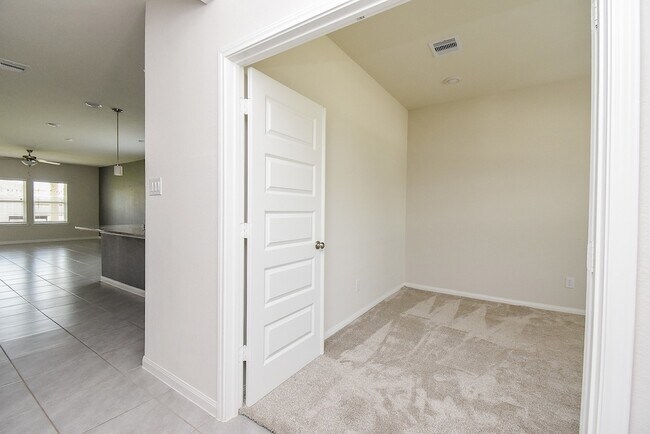 Building Photo - 21502 Carbone Ln