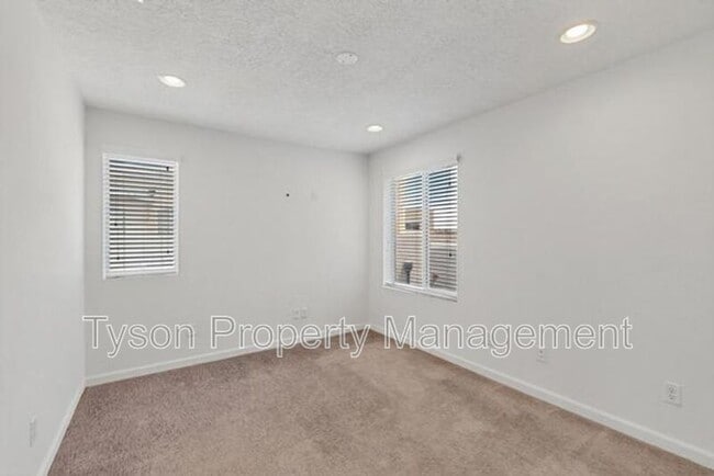 Building Photo - 6316 Vista del Bosque Dr