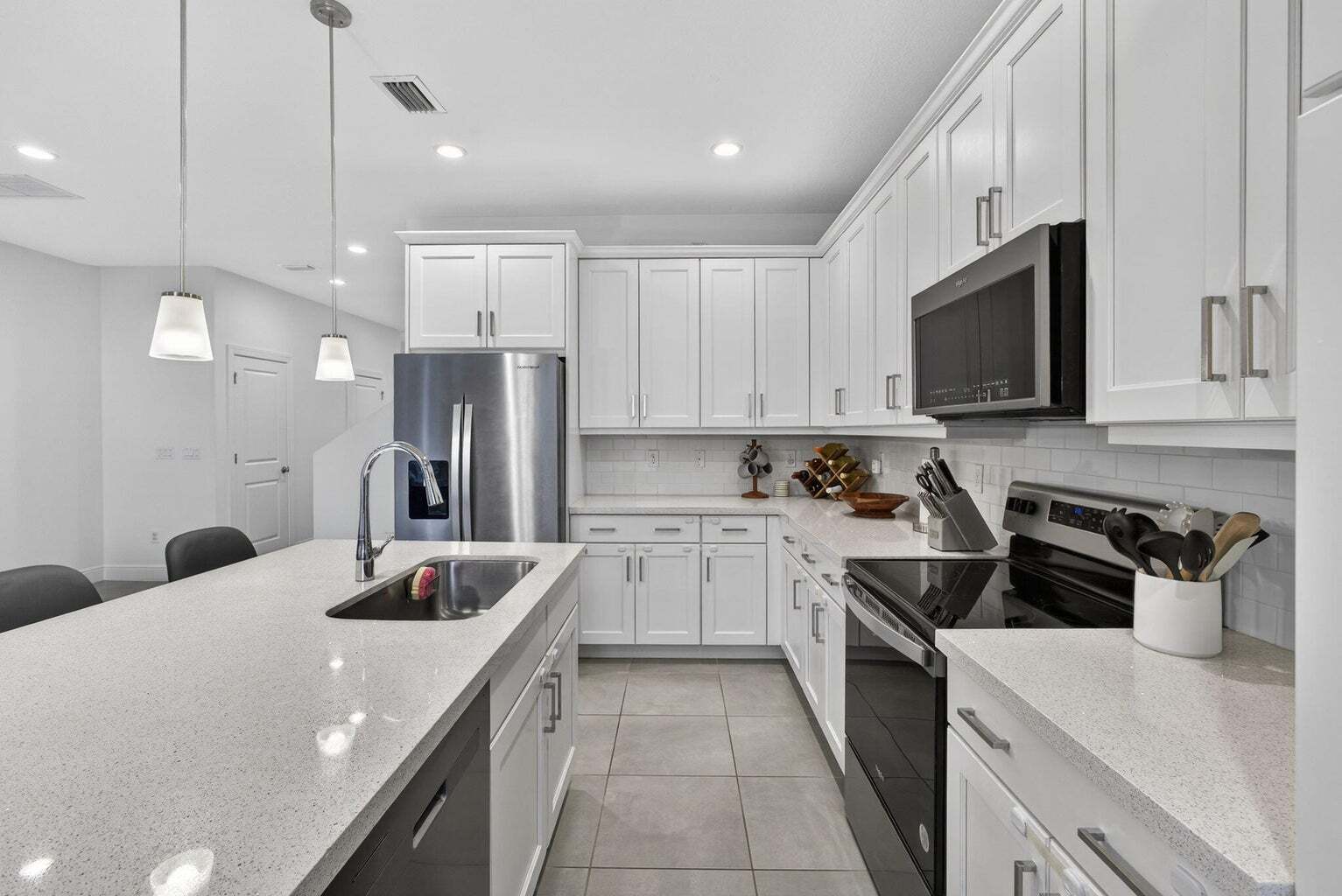 Building Photo - 634 Parsons Way