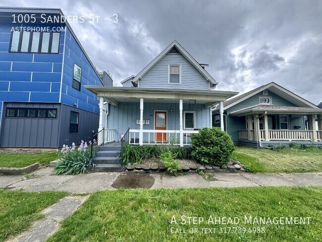 Primary Photo - 1005 Sanders St
