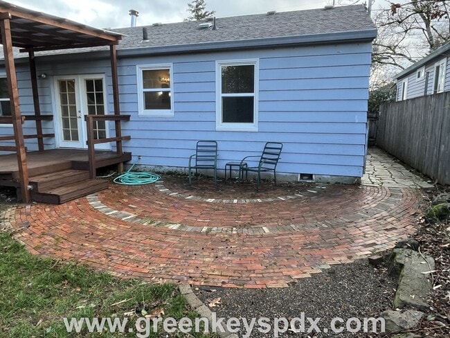 Building Photo - Wow! What a beautiful home! 3 bedrooms, 2 ...
