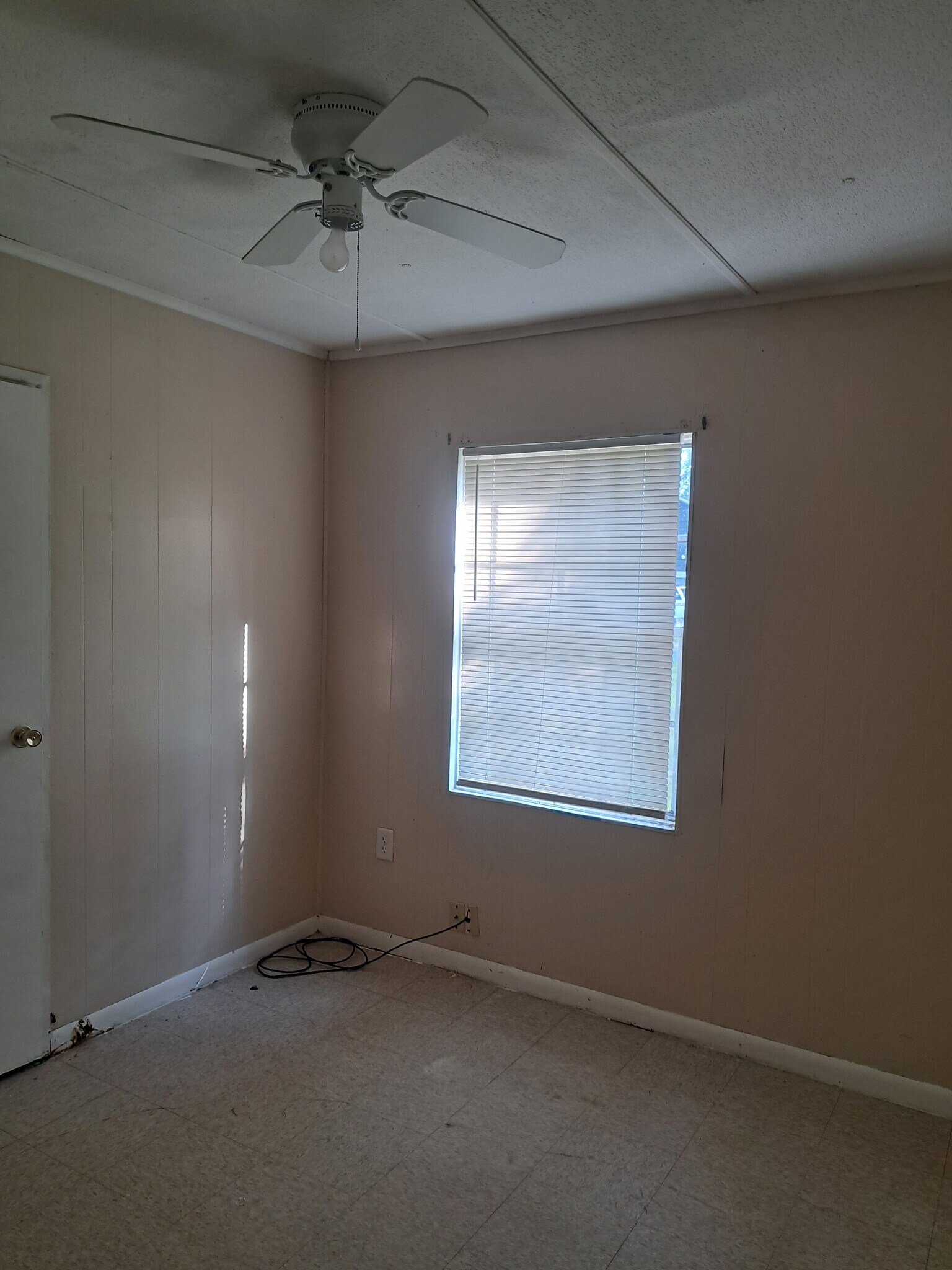 Building Photo - 2986 Walmar Dr