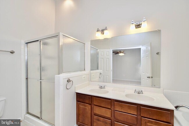 Building Photo - 8393 Jovin Cir