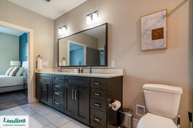 Building Photo - 1535 Canal St