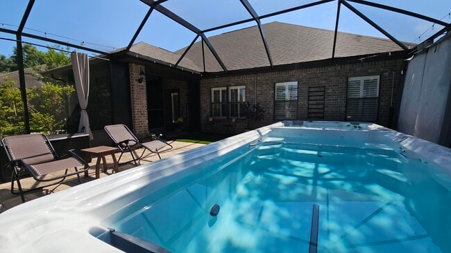 Building Photo - 92 Mozart Ln