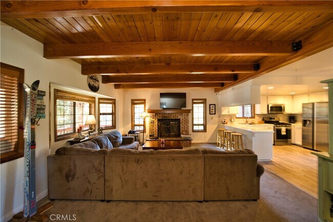 Building Photo - 31644 Christmas Tree Ln