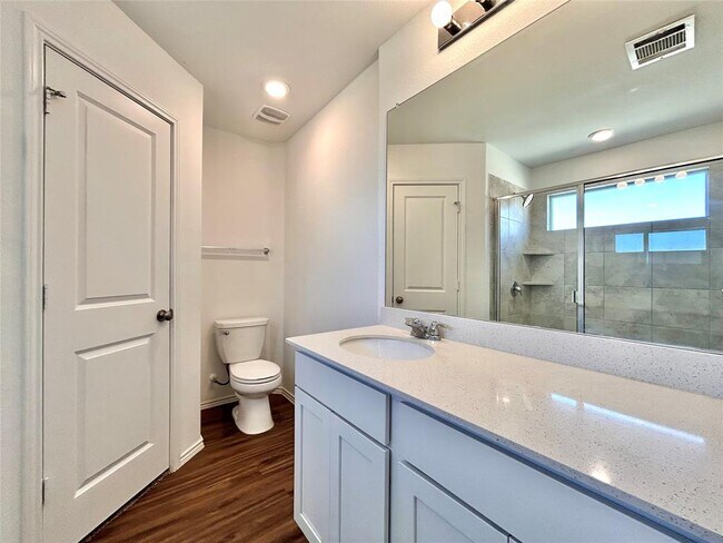 Building Photo - 124 Bronco Billy Dr