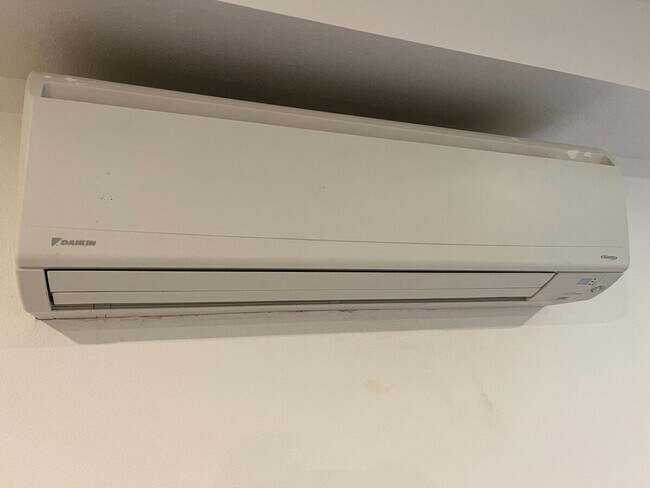 Building Photo - 3201 SW Sherwood Pl