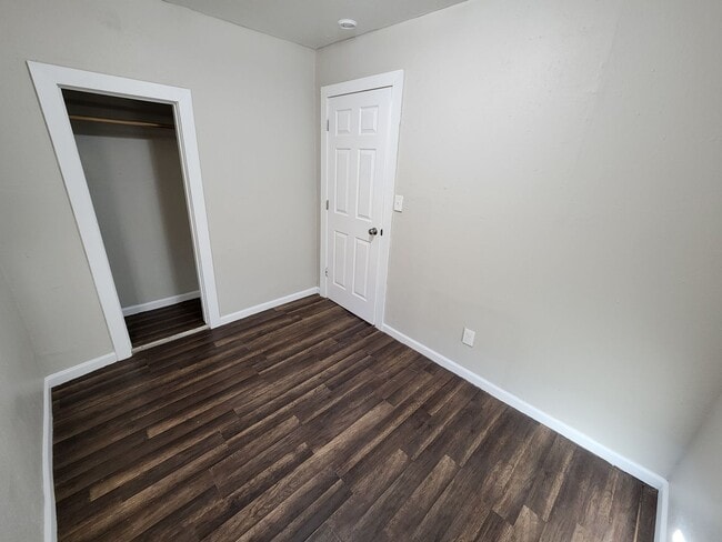 Building Photo - Spacious 3-Bedroom, 2-Bathroom Home AVAILABLE NOW!!