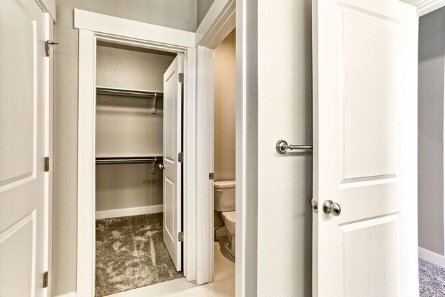 Building Photo - MOVE In SPECIAL - Beautiful 3 Bedroom 2 1/2 Bath Townhome in Loveland