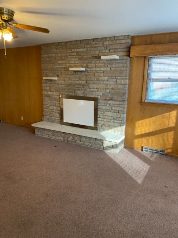 Building Photo - 3241 W 15th St N