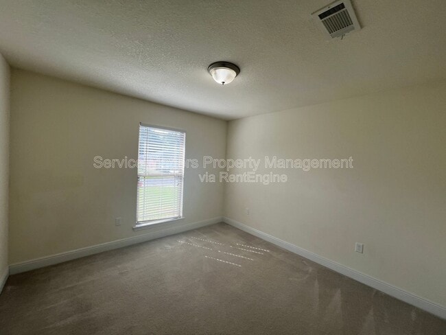Building Photo - 7037 Season Dr