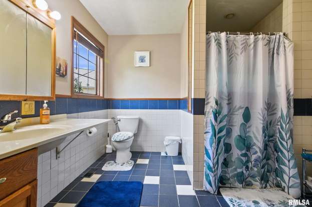 Building Photo - 2605 Montega Dr