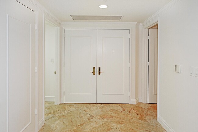 Building Photo - 3740 S Ocean Blvd