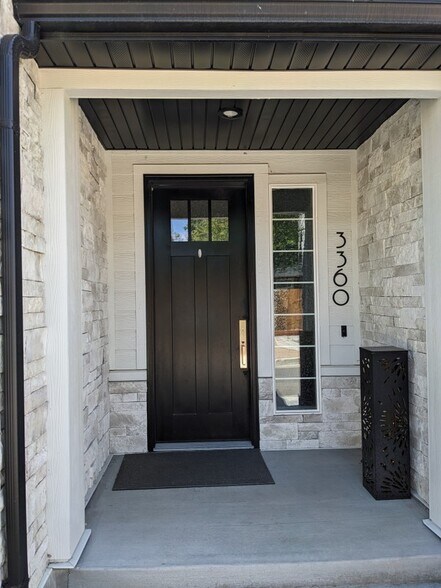 Building Photo - 3360 S Amara Pl