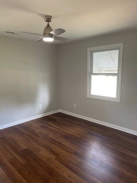 Building Photo - 227 Kenneth Blvd