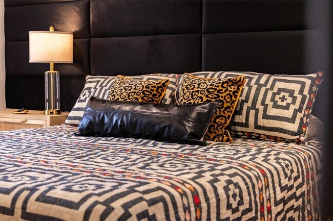 Building Photo - 4611 S 47th St