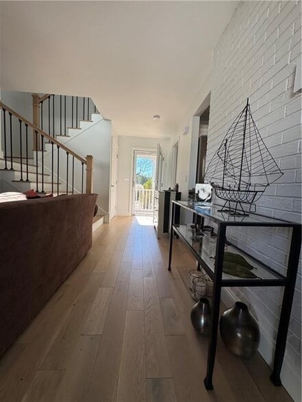 Building Photo - 62 Memorial Blvd