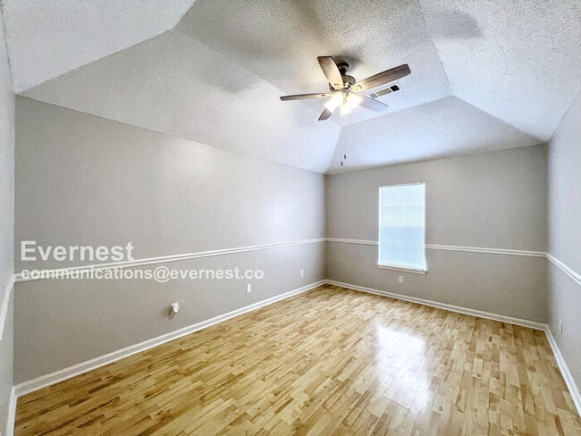 Building Photo - 6922 Gallop Dr