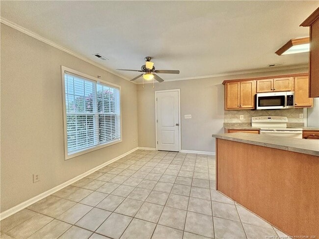 Building Photo - 207 Advance Dr