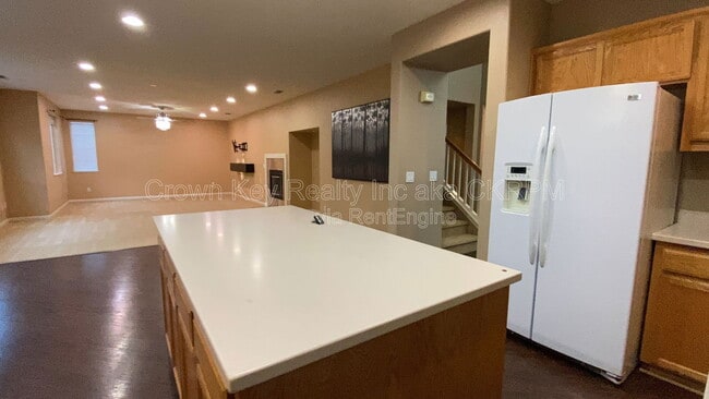 Building Photo - 4685 Dandelion Loop