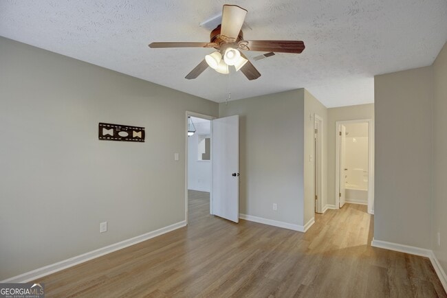 Building Photo - 107 Ridge View Ct