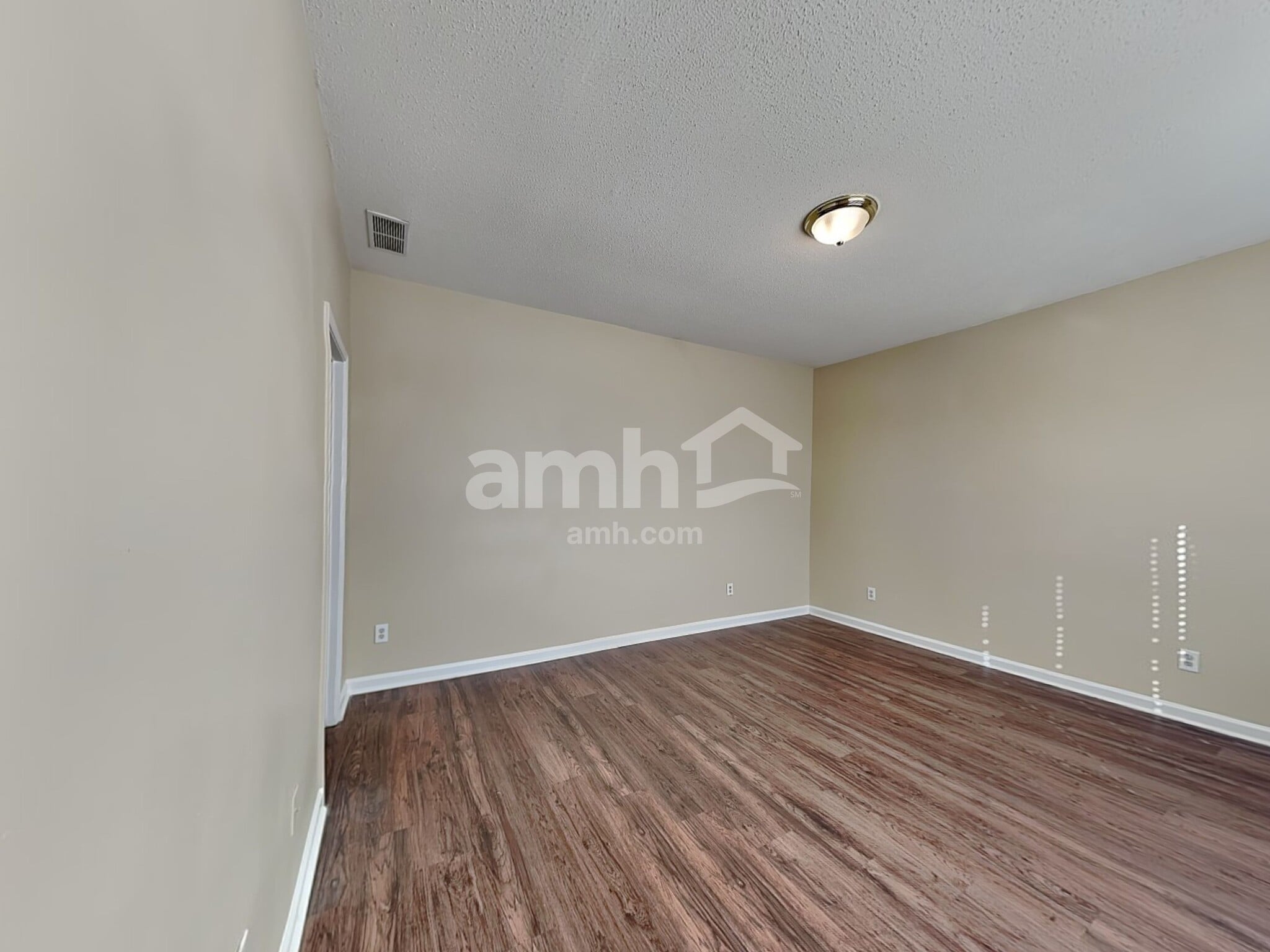 Building Photo - 2006 Farm Hill Ct