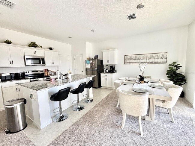 Building Photo - 2532 Peony Pl