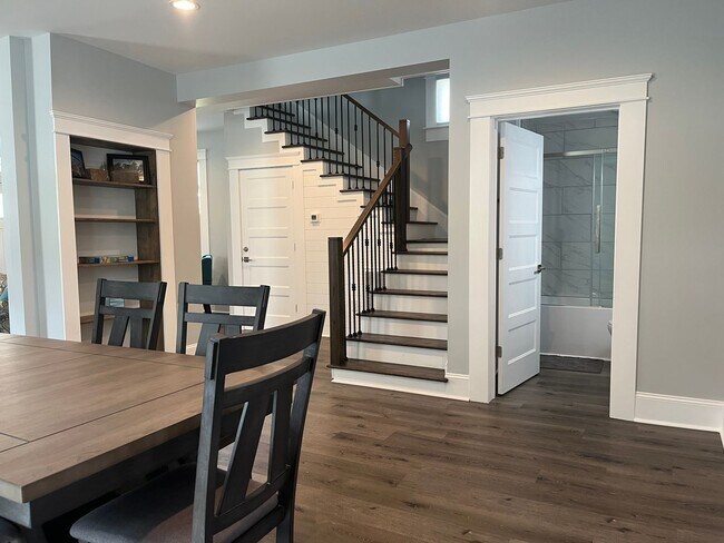 Building Photo - Gorgeous Brand New 3/2 Move In Ready Now!