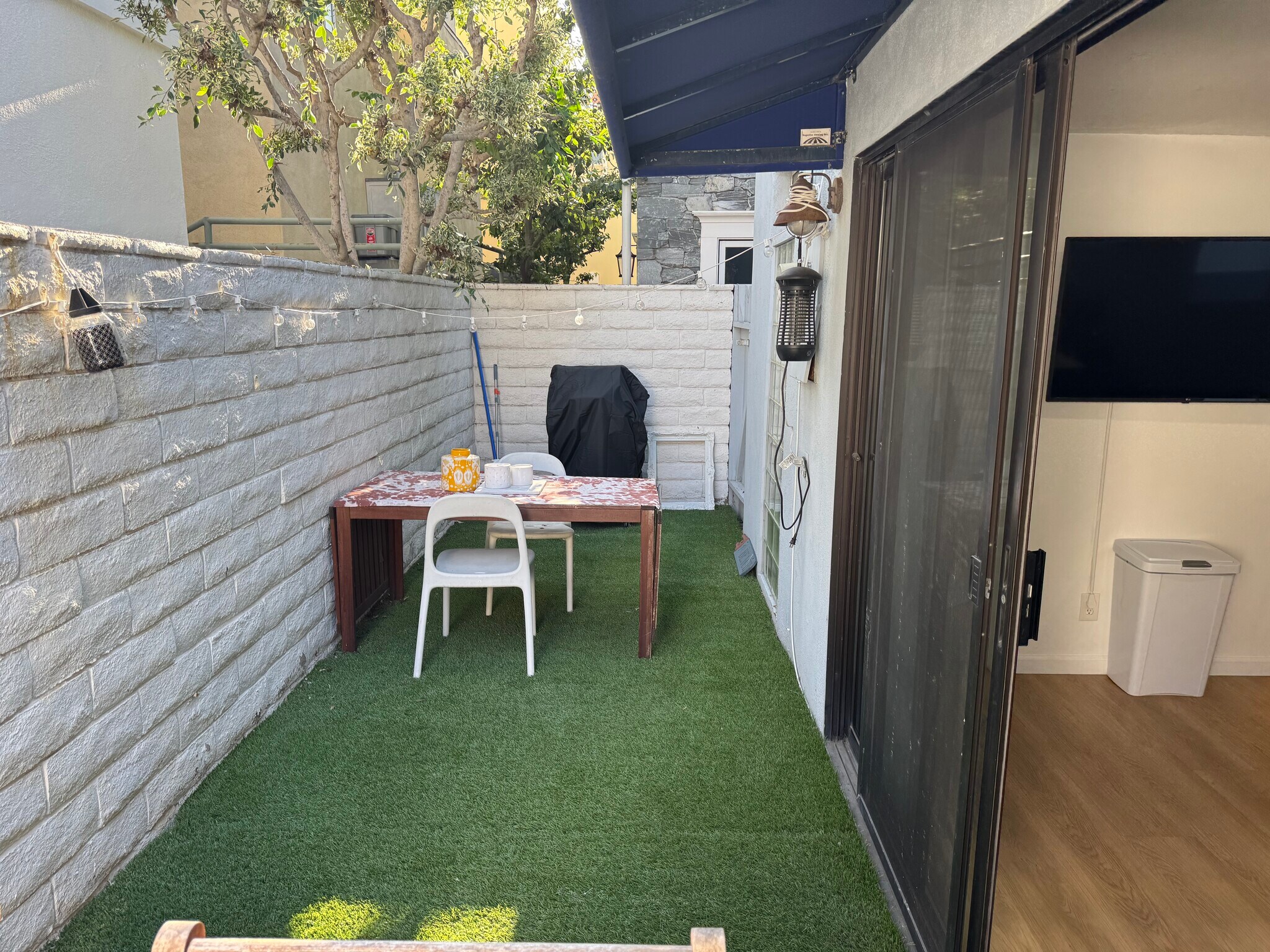 Building Photo - 468 27th St