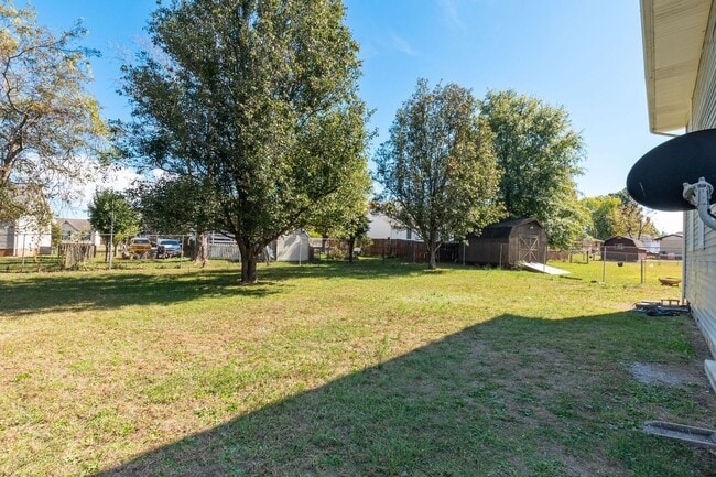 Building Photo - For Lease - 4 Bed, 1.5 Bath, 1584sqft Single Family Home, Lebanon