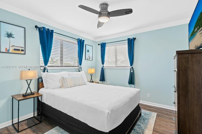 Building Photo - 223 SE 8th St