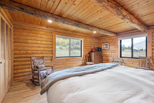 Building Photo - 5406 Henrys Lake Rd