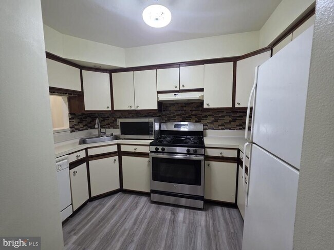 Building Photo - 5947 Havener House Way