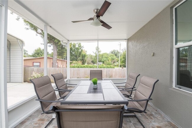 Building Photo - 5816 Little River Dr