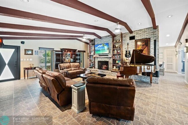 Building Photo - 4501 Briarcliff Ln