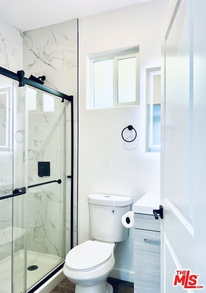 Building Photo - 247 S Catalina Ave