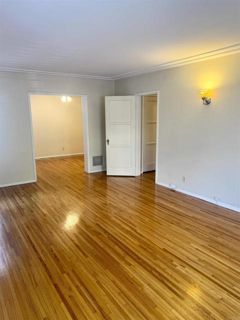 Building Photo - 349 Hayworth Ave