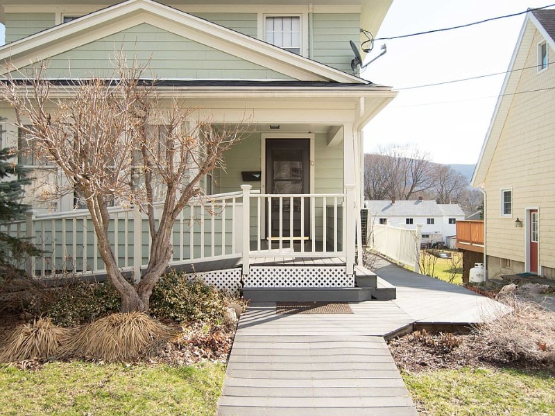 Building Photo - 10 Wallace Aveune