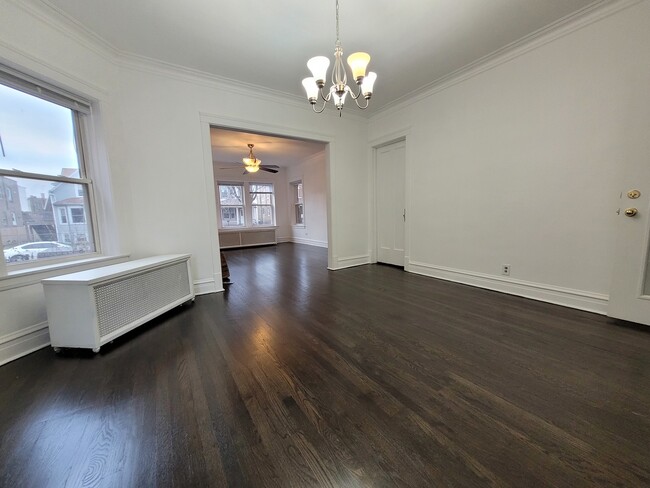 Building Photo - 2441 N Tripp Ave