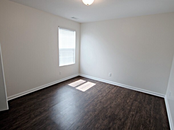 Building Photo - 15 Crabapple Cir