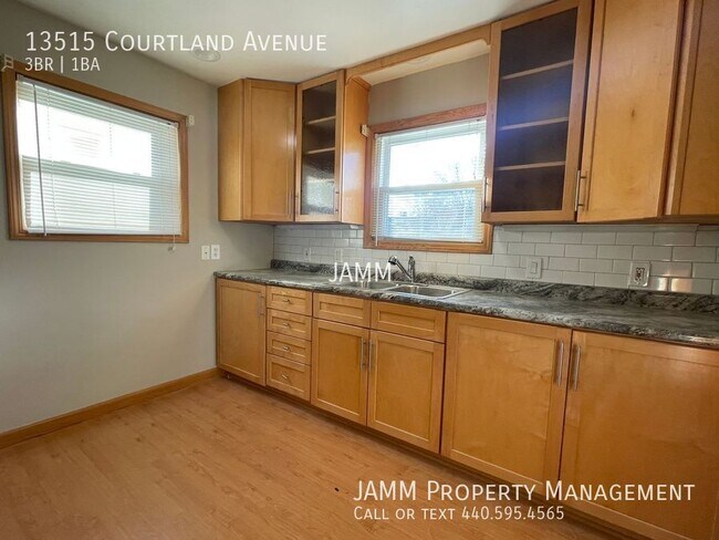 Building Photo - 13515 Courtland Ave