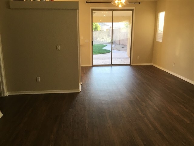 Building Photo - 11170 W Almeria Rd