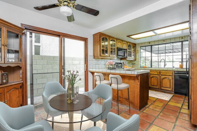 Building Photo - LA PALMA  4BR/2.5BA +FAMILY ROOM  BEST PRICED HOME IN AREA