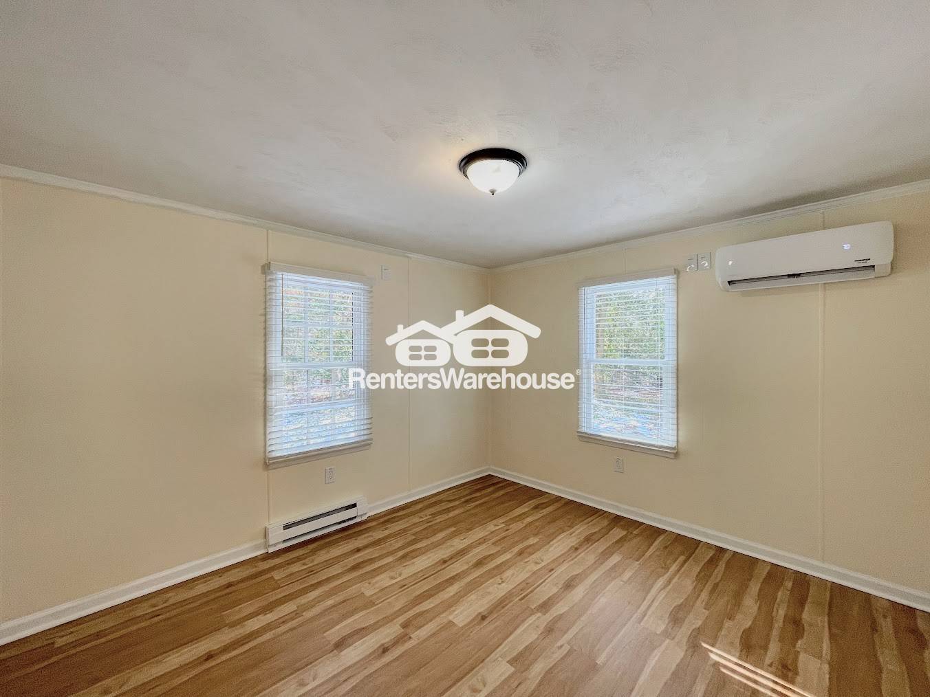 Building Photo - 8064 Crittenden Rd