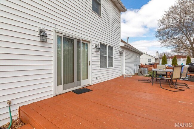 Building Photo - 2725 Timberline Dr