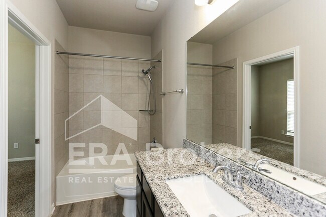 Building Photo - 1236 Grand Oak Trl